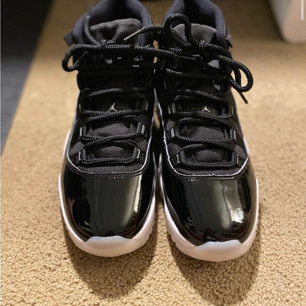 Jubliee 25th Anniversary Size 10